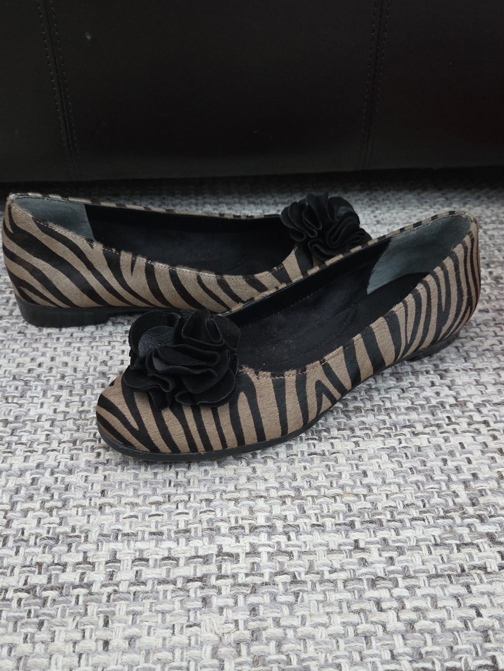 Aerosoles Zebra Print Rosette Ballet Flats Size 9 Animal Print Y2K